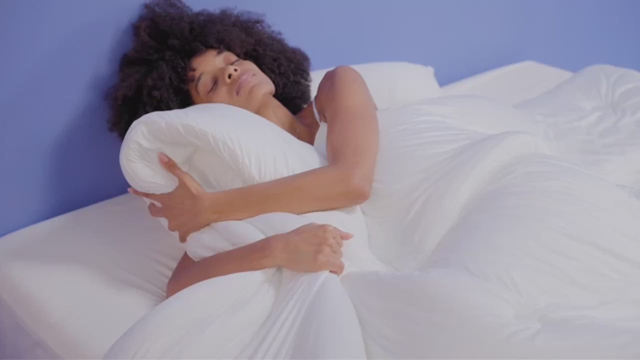 Product benefit video of comforter